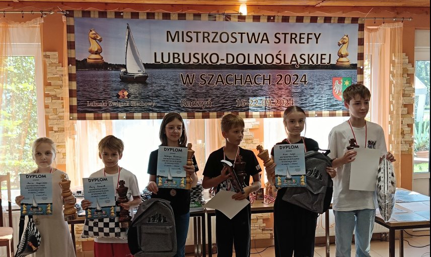 Oliwia najlepsza w Makroregionie! Kasia druga, Zuzia trzecia - ZDJĘCIA