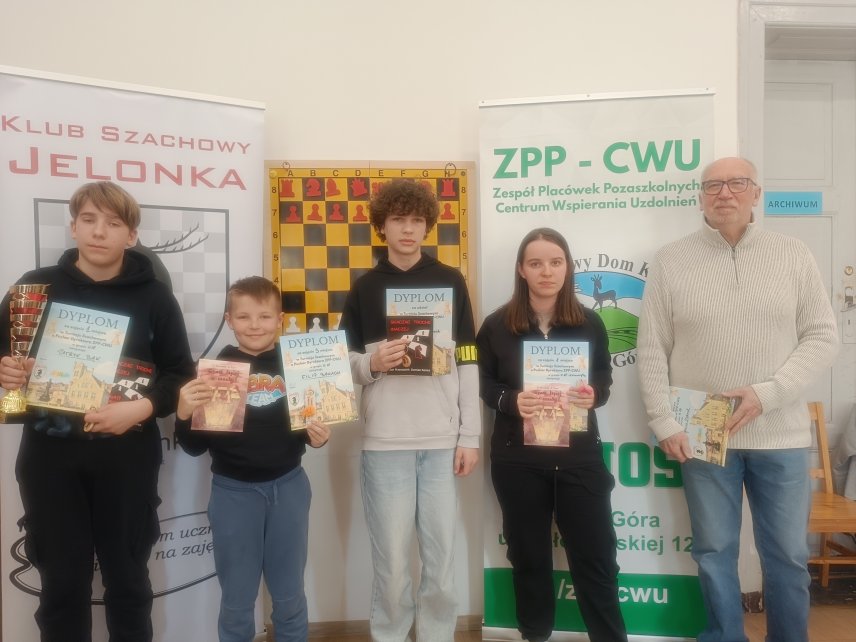 Patryk i Milena z Pucharami Dyrektora ZPP-CWU